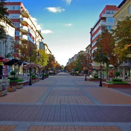 Yha Levitt Smart * София